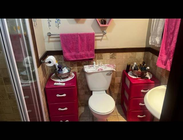 1 BEDROOM APARTMENT FOR SALE IN NEWLANDS